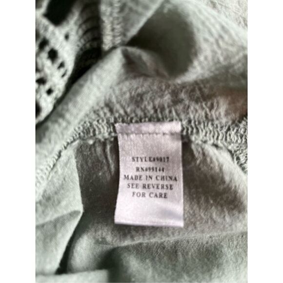 Lapis Women’s Crochet Summer Cover-up Light Green size Medium - Picture 6 of 8